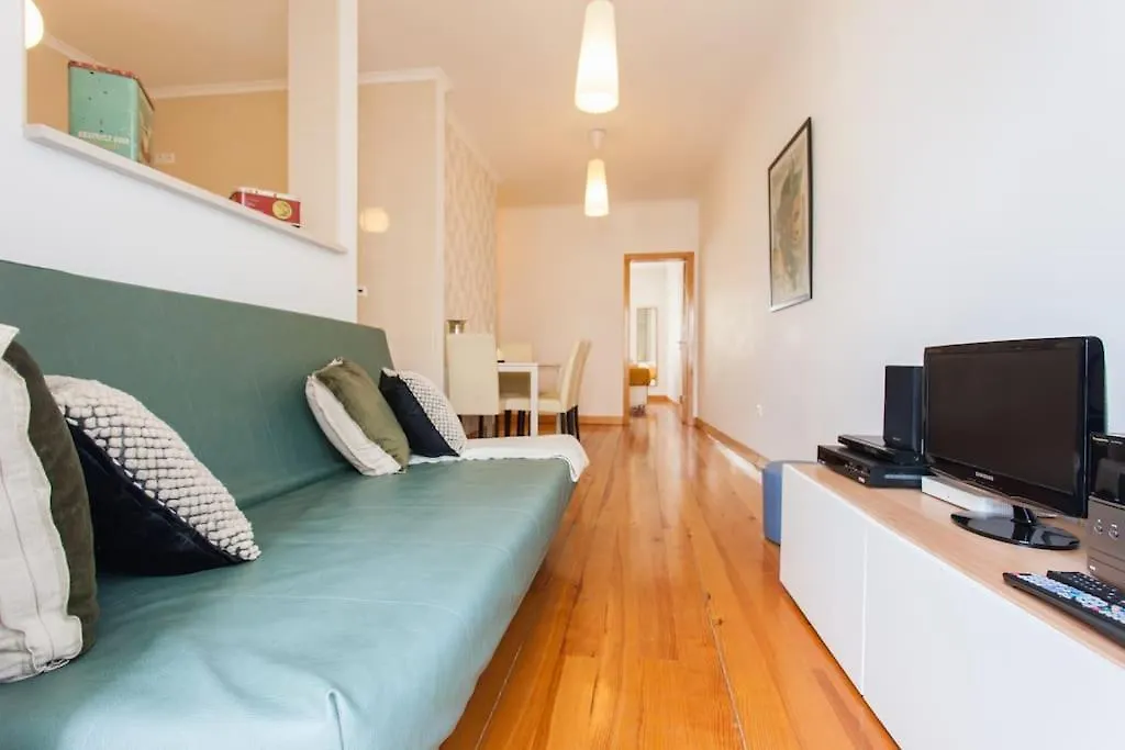 Old Town, 28 Tram, Apartments With Private Terrace Lisbon